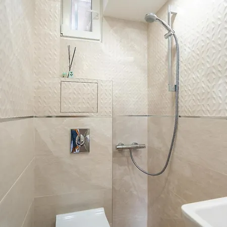 Downtown Apartment Eymi Sofia Exterior photo
